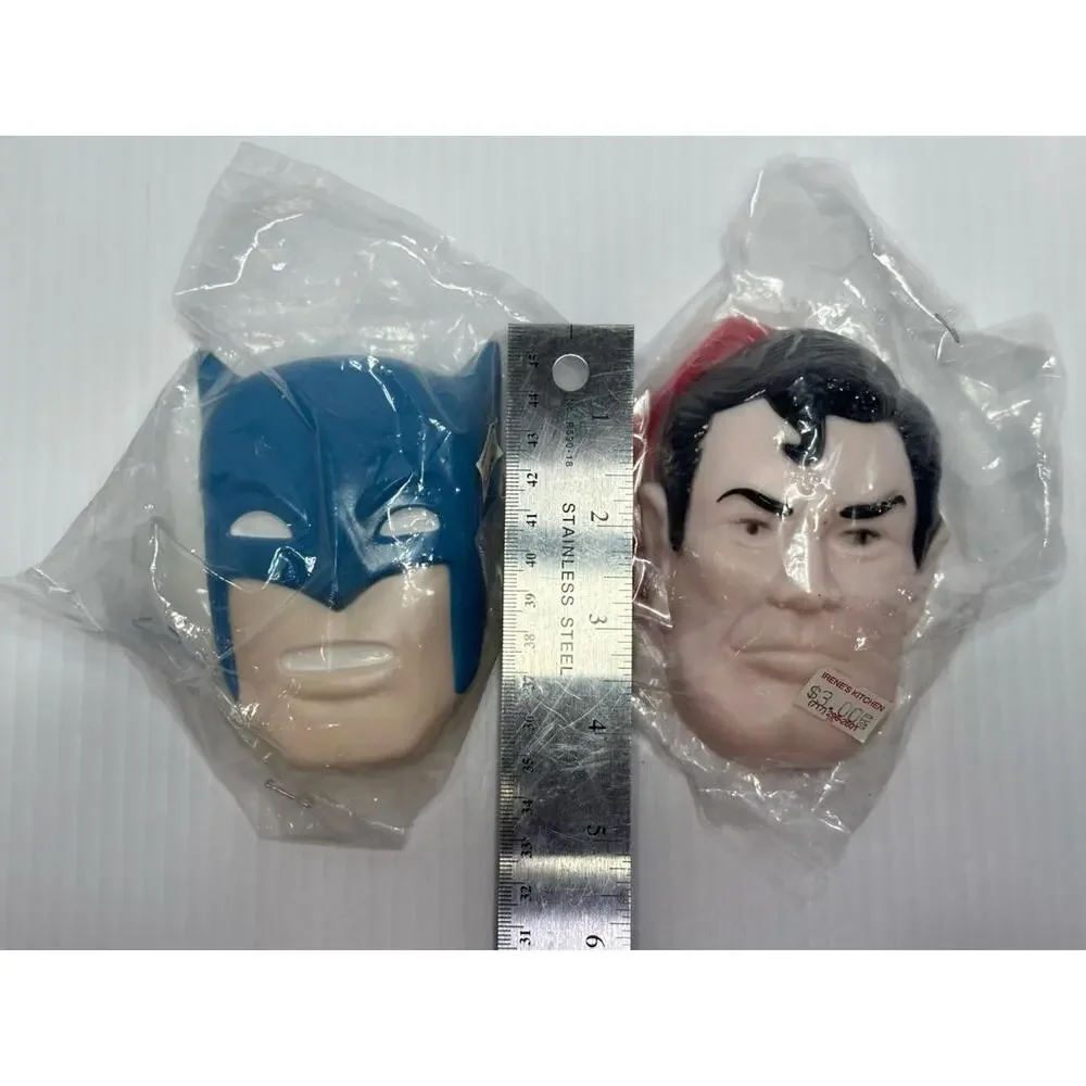 Vintage 1977 Superman & Badge‎ Batman Bat Signal Cake Topper Wilton DC Comics #2